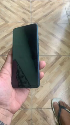 Troco Redmi 11 e um relógio invicta 