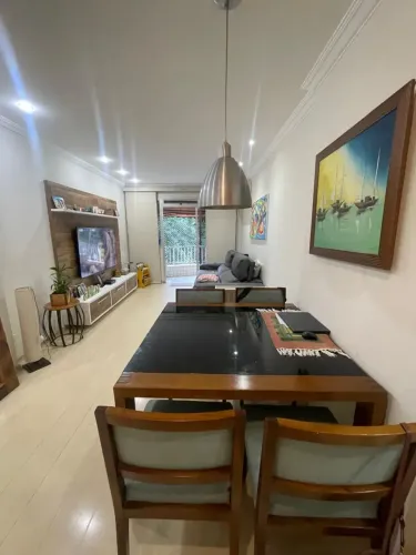 EXCELENTE APTO EM VILA ISABEL/ RUA SUPER RESIDENCIAL - SEM SAIDA - COM SEGURANÇA 24 HORAS.