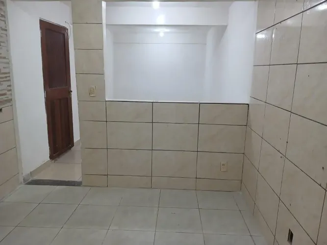 Alugo kitnet no badu