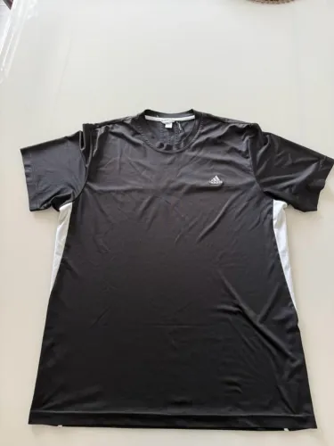 Camisa Adidas Galaxy Preta GG para academia