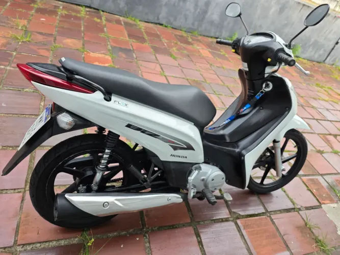 Moto Honda biz 125