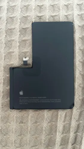 vendo bateria de iPhone 14 pro Max original  