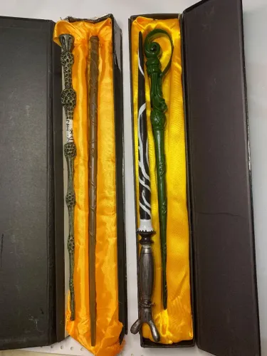 Kit 4 Varinhas Harry Potter (1 Em Madeira Esculpida)