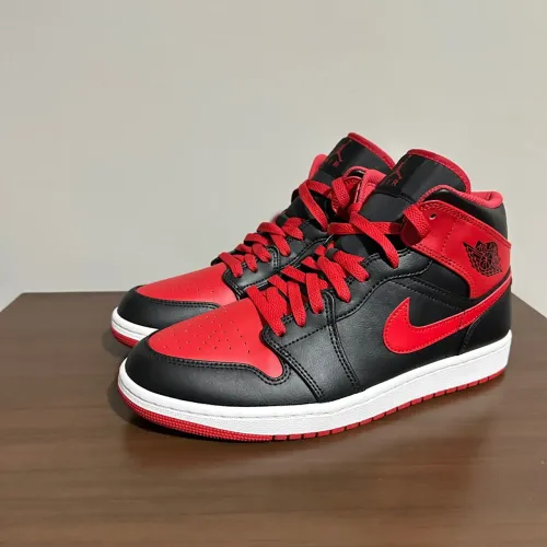 Air Jordan 1 Mid "Alternate Bred" Novo (Sem Caixa) Tamanho 42