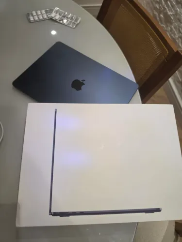 MACBOOK AIR M4 16GB