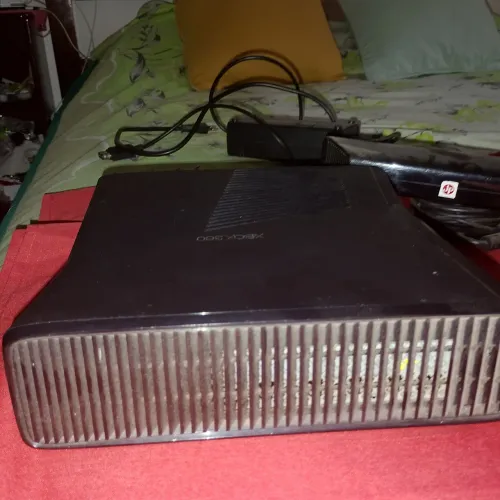 Vendo Xbox 360 rgh usado,há problemas e informarei na descrição 