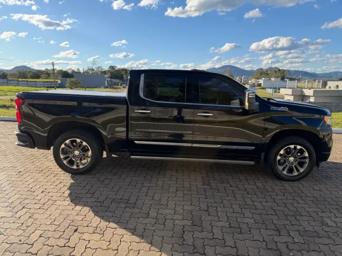 Chevrolet Silverado High Country 5.3 V8 AWD Aut. 2024