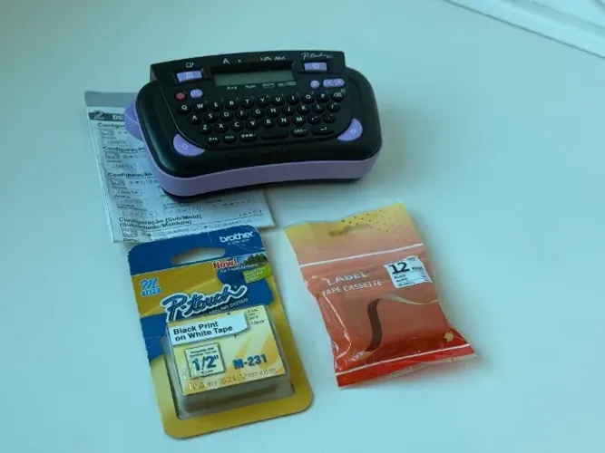 Etiquetadora e Etiquetas