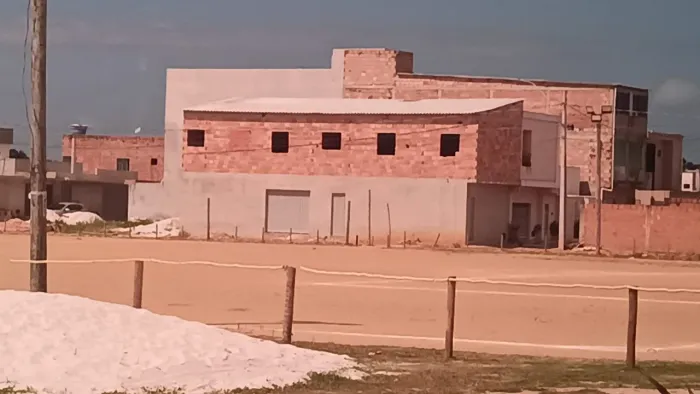Venda duas Kitnet, 1 apartamento e 1 ponto comercial
