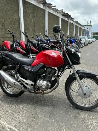 Vendo  ou alugo moto aluguel 