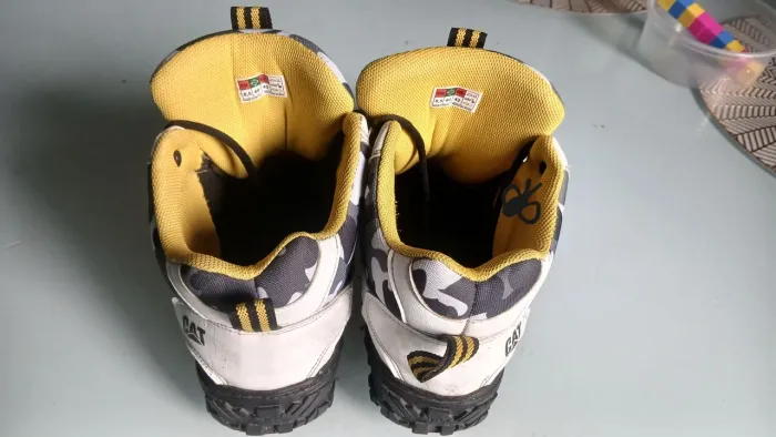 Bota adventure caterpila n 40