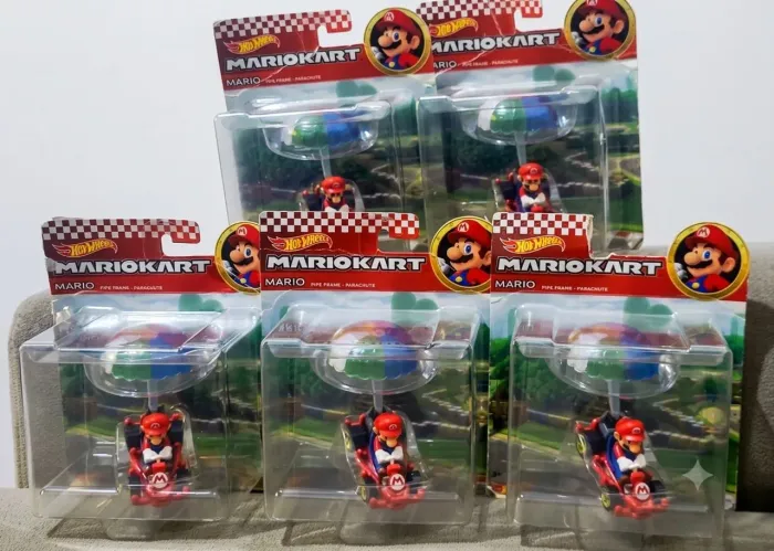 Lote carrinhos HW edição mario kart 5 unidades mario