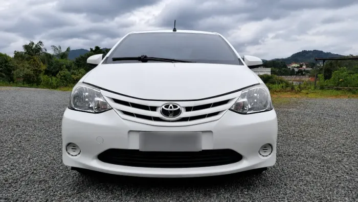 Toyota Etios X 1.3 Flex 16V 5P Mec. 2017