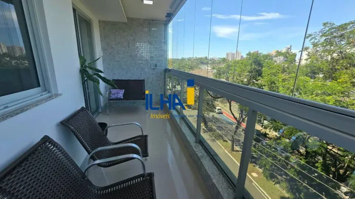 Maravilhoso apartamento com 03 quartos próximo a praia