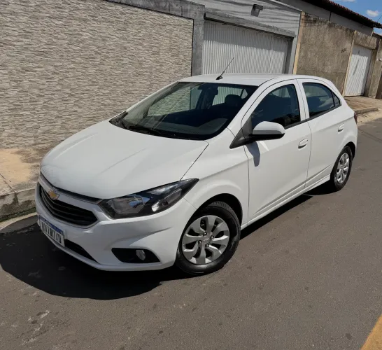 Chevrolet Onix Hatch LT 1.0 8V Flex Mec. 4P 2019