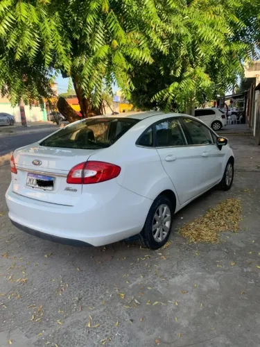 Ford Fiesta Sedan SE 1.6 16V Flex 4P 2011