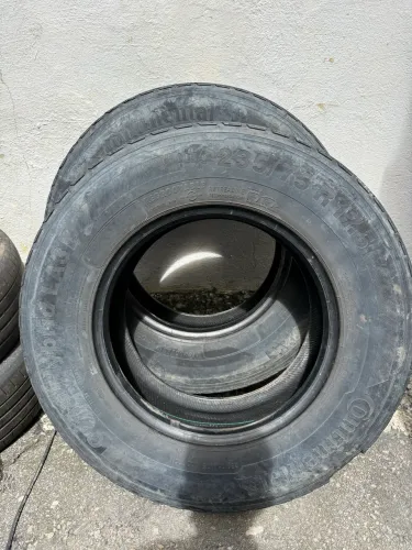 Pneu 235/75R17.5