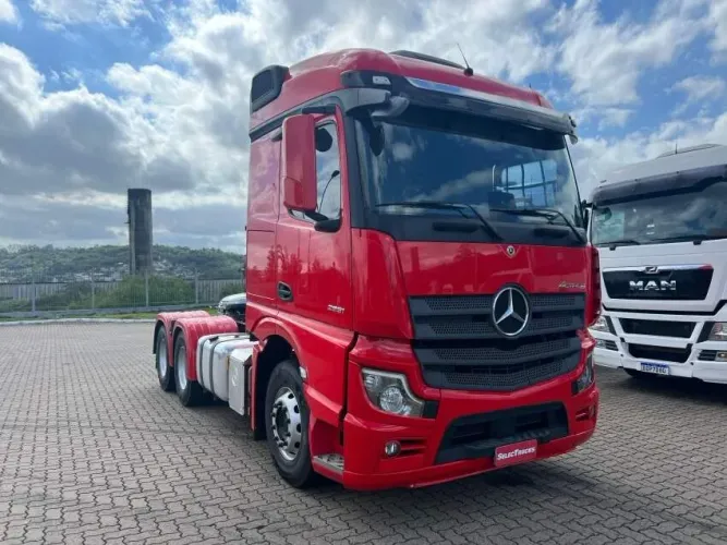Mercedes-Benz Actros 2651 LS 6x4 | Selectrucks.