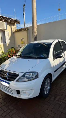 Citroen C3 GLX 1.4/ GLX Sonora 1.4 Flex 8V 5P 2012