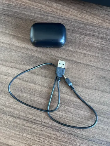 Fone de ouvido bluetooth preto 