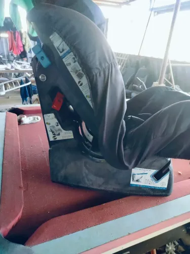 Cadeirinha automotiva infantil