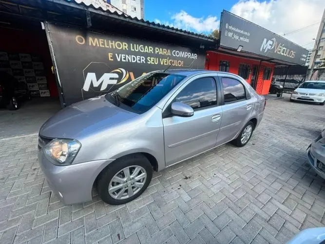 Toyota Etios XLS Sedan 1.5 Flex 16V 4P Aut. 2017