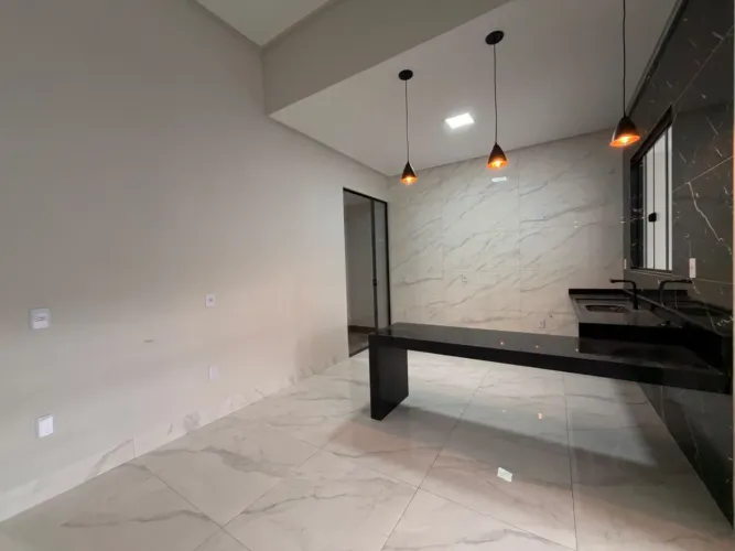 Sobrado com 3 dormitórios à venda, 162 m² por R$ 630.000,00 - Setor Sul Jamil Miguel - Aná