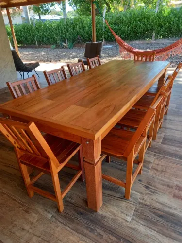 Mesa 2m X 0,9m com 8 cadeiras. ( somente encomenda)