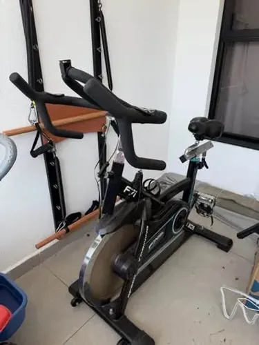 Bicicleta ergométrica F7i kikos