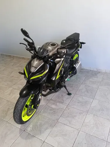 Kawasaki Z1000R 2018 - Impecável contato *