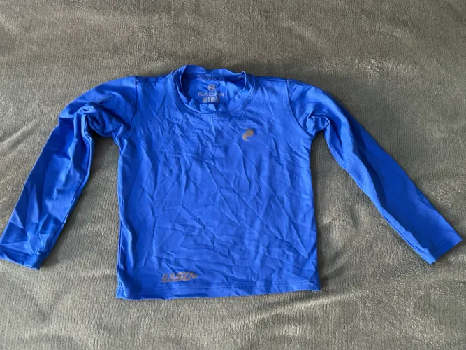 Blusa uv infantil sem uso 2 anos azul