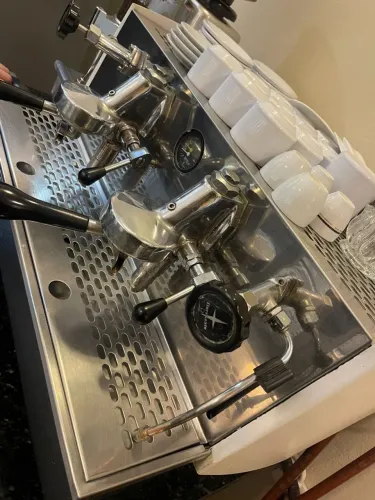 Máquina de café profissional 