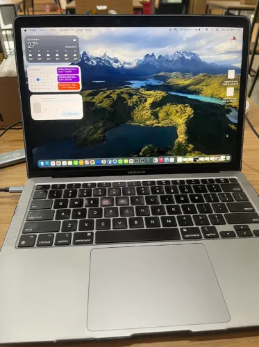 MacBook Air M1 2020 Space Gray (Cinza Espacial) 8GB Impecável