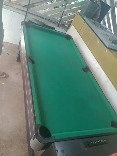 Mesa de sinuca só hoje 300