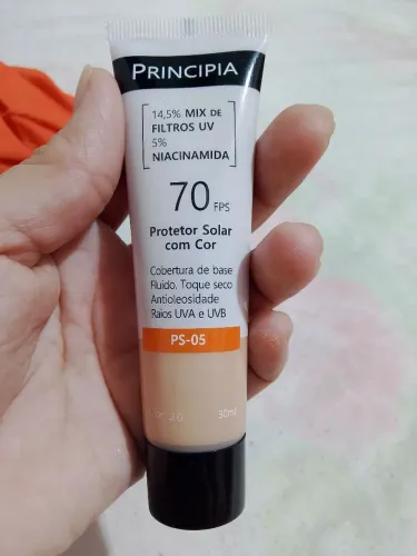 Protetor solar principia com cor