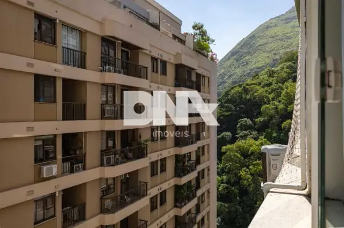 Apartamento : / Residencial / Lagoa