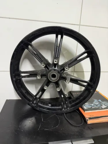 Roda traseira de Harley Davidson Electra glide ultra