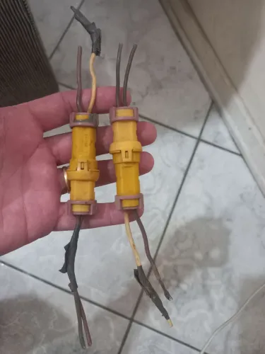 Par de soquetes conectores originais volks milhas Lucas Blazer