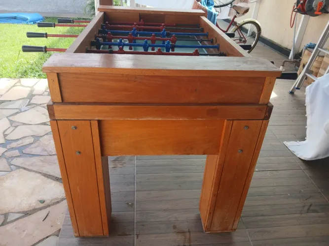 Mesa de totó - pembolin de madeira maciça (futebol de mesa).