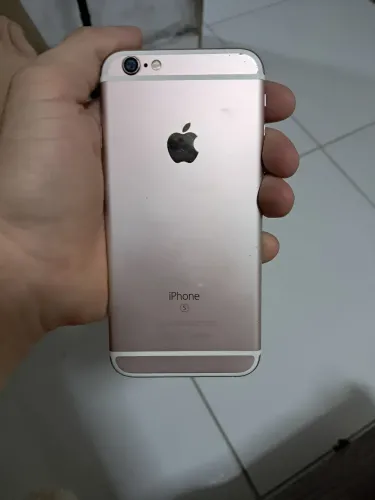 Vendo iphone 6s para retirada de peça 