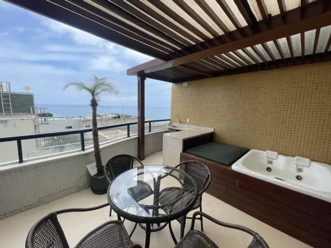 Apartamento 1/4 Cobertura Duplex, Vista Mar, 90 m², Mobiliada, Rio Vermelho, 2 garagens
