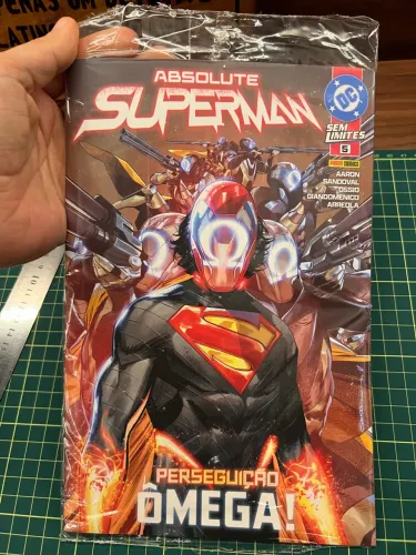 Superman Absolute 05