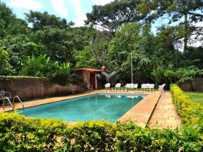 à venda por R$ 1.500.000 Chácara com 3 dormitórios , 9360 m² - Centro - São Simão/SP