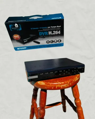 Gravador de Video para Segurança Kguard H.264 4-canais DVR + 2 cameras