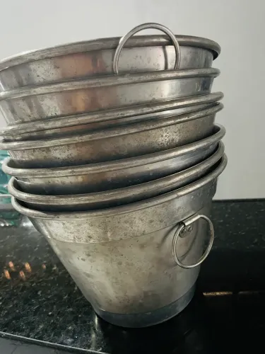 Baldes de alumínio 8 lts