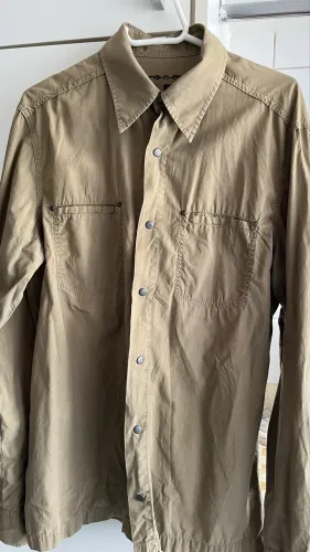 Camisa