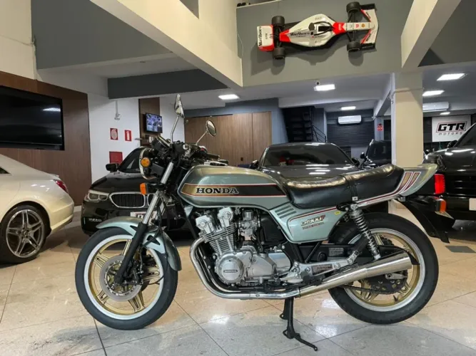 Honda Cbr 900rr fireblade 1982