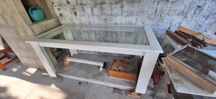 Mesa de Madeira com Vidro