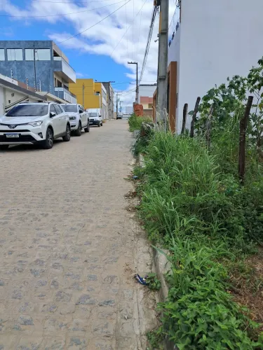 Vende-se excelente terreno em área nobre próximo ao Centro de Surubim