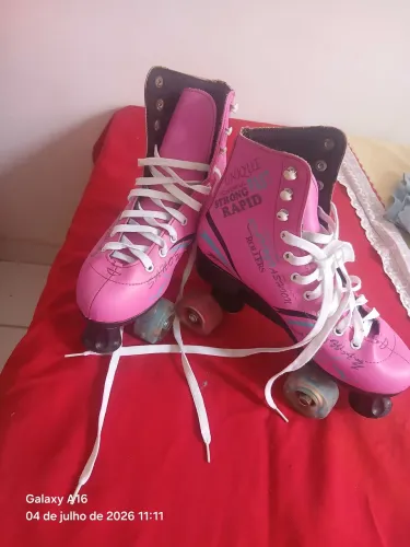 Vendo Patins n°38 com luzes nas rodas